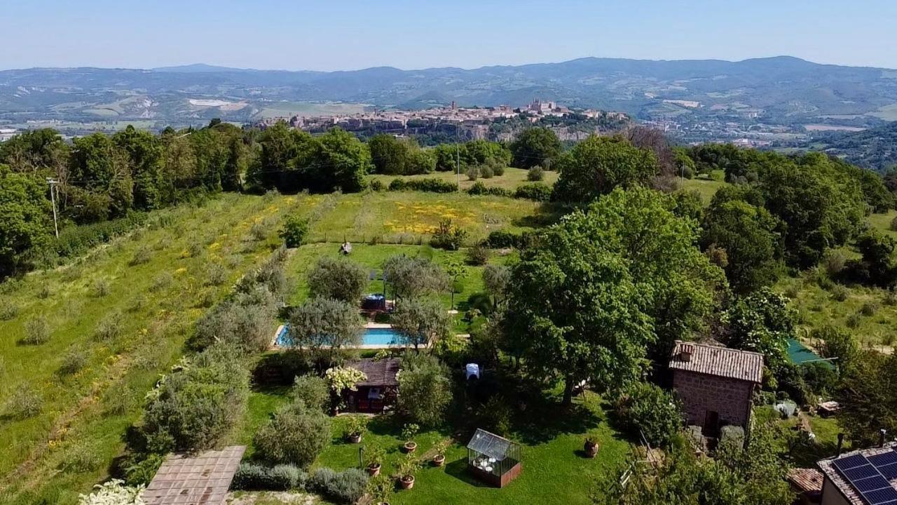 Agriturismo La Cervaiola Piccola Dimora Di Campagna Porano Kültér fotó